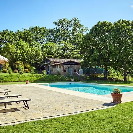 Podere Lamberto Farm stay *